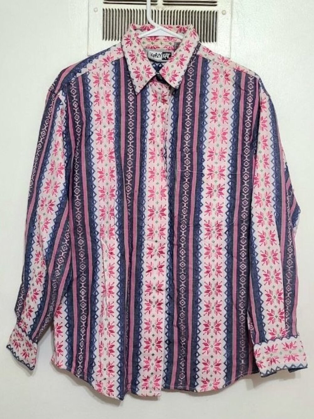 Floral Button‑Up Shirt – Size M